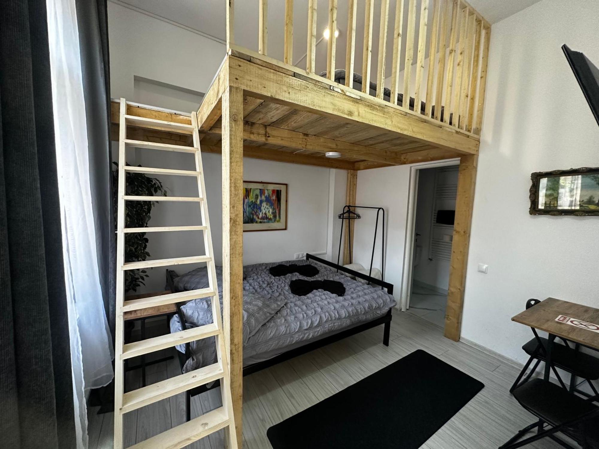 Guest house Ana 2 Untold *